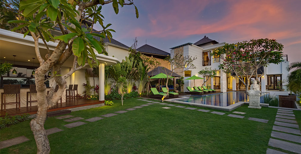 Villa LuWih – 6 Bedroom Oceanfront Luxury in Pererenan, the New Canggu of Bali