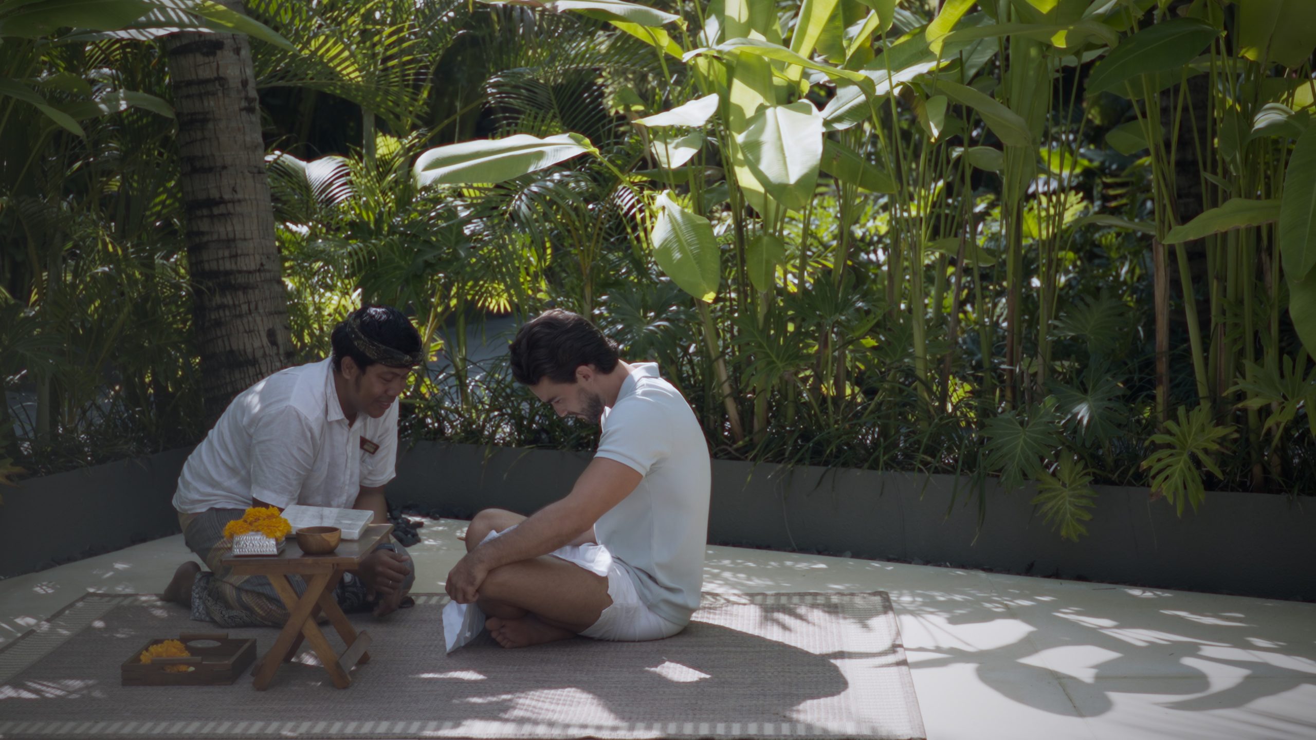 Batik guest activity at Nuju Uluwatu