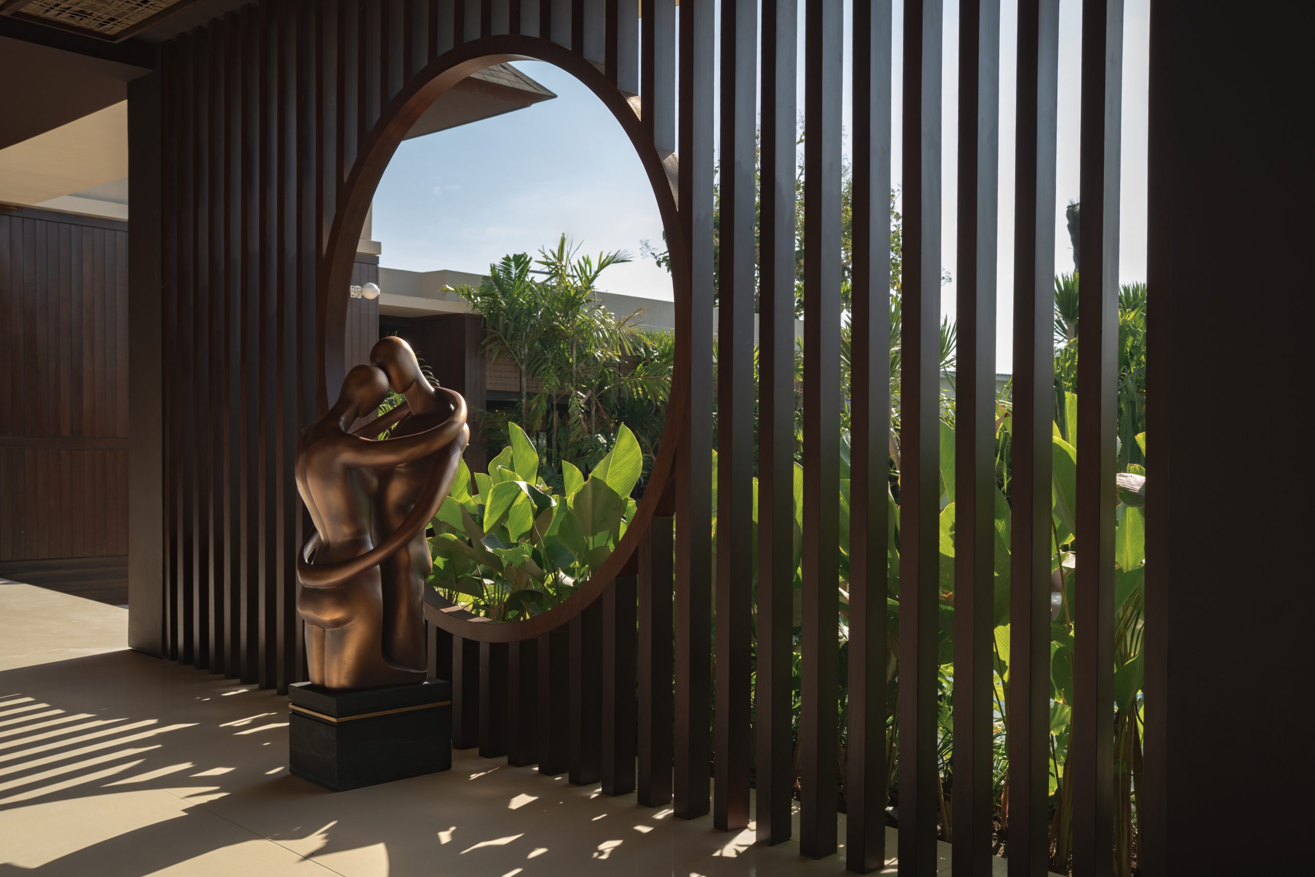 Indonesian-crafted details in the Nuju Uluwatu lobby